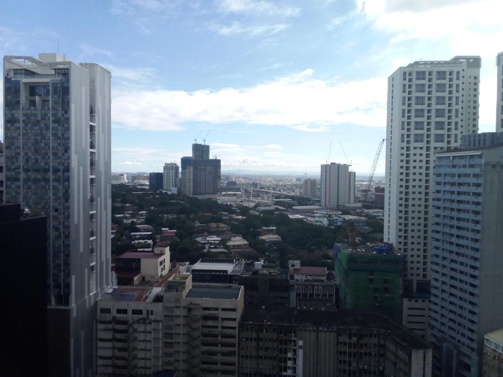 Kl Tower Makati Apartments By Ph Staycation Manila Luaran gambar